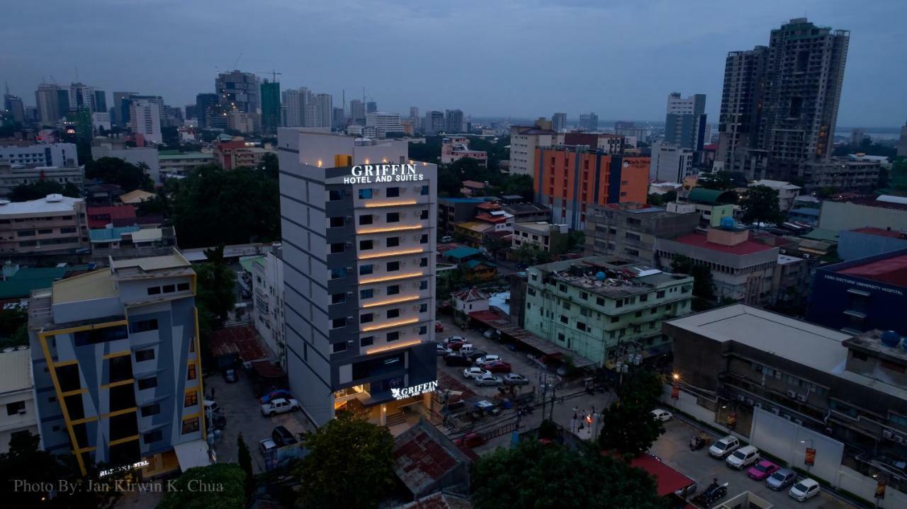 Griffin Hotel And Suites Cebu Buitenkant foto